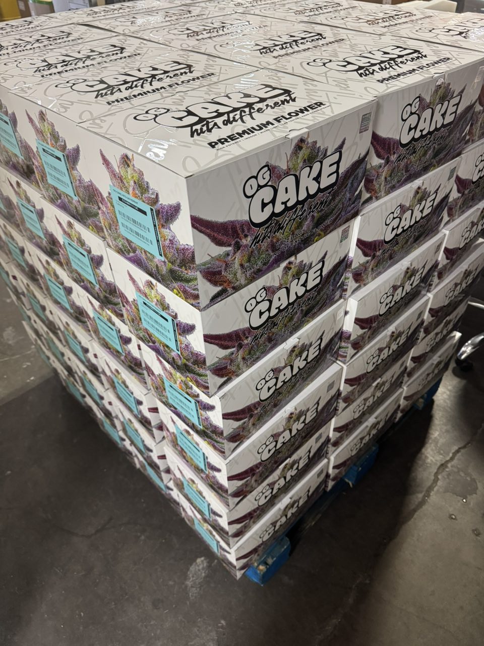 og cake hits different flower